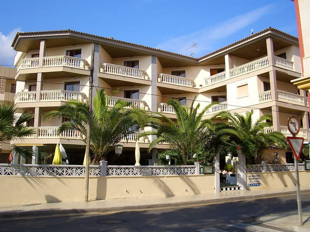 Ξενοδοχείο Apartamentos Triton Cala Ratjada