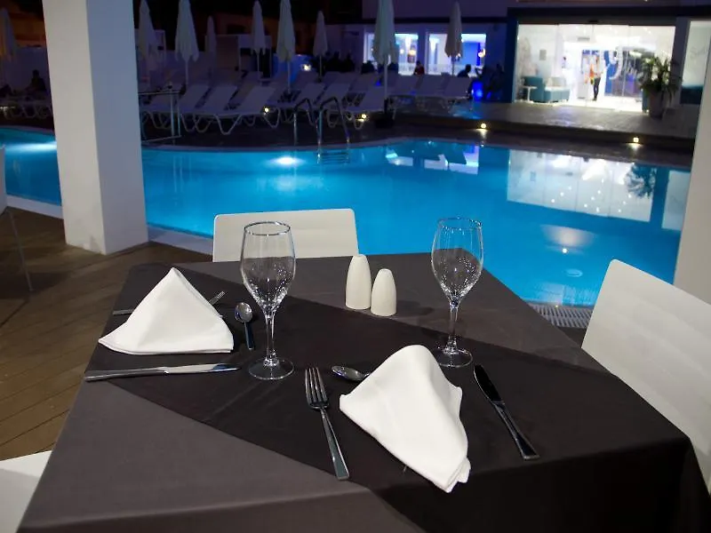 Apartamentos Triton Cala Ratjada  4*, Cala Ratjada (Mallorca)