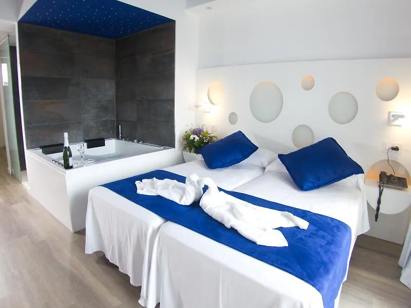 Apartamentos Triton Cala Ratjada